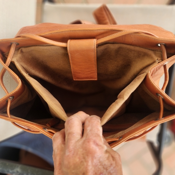 Sandra Bareno Backpacks - Picture 4 of 12